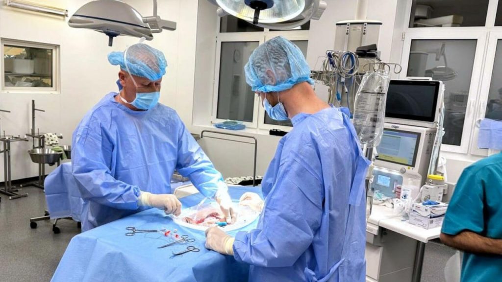 Рятівний шанс на життя: в Інституті Амосова успішно провели пересадку серця Рятівний шанс на життя: в Інституті Амосова успішно провели пересадку серця