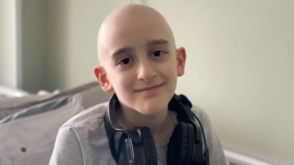 Рідкісна пухлина наднирників виросла до 10 см: у Львові врятували жінку, яка й не знала про небезпеку