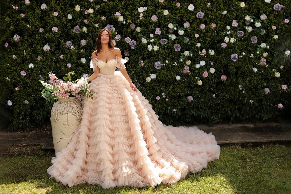 Тренди весільної моди у 2024 році Тренди весільної моди у 2024 році