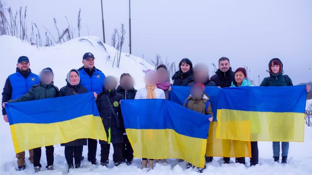 Диво на Миколая: Україна повернула додому 8 дітей