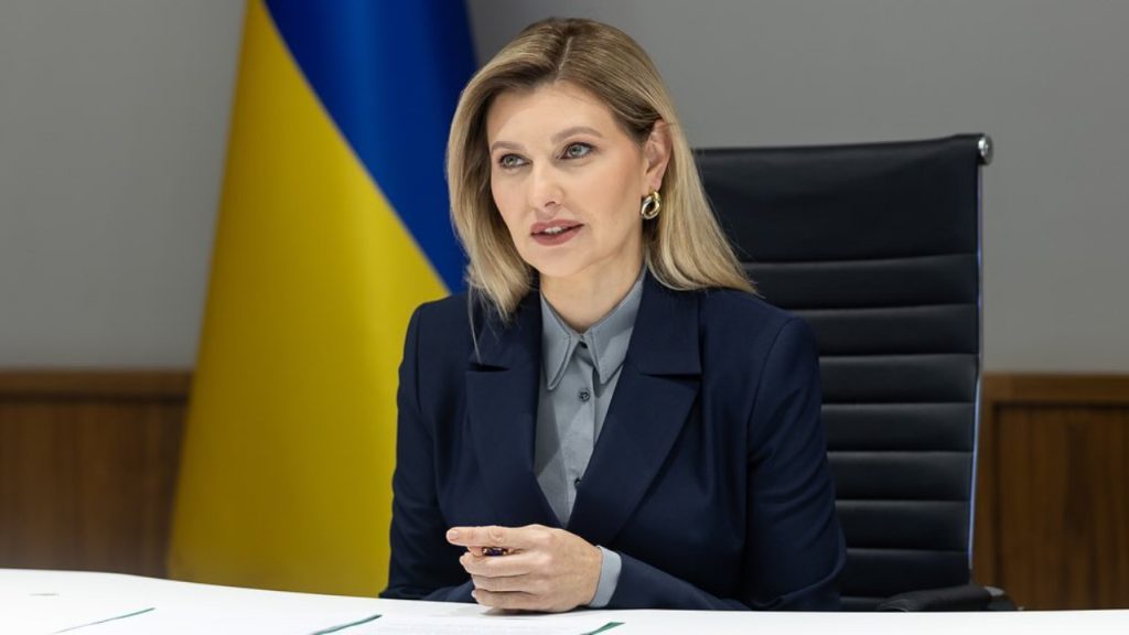 Дітям його не вистачає: Олена Зеленська про розлуку з чоловіком