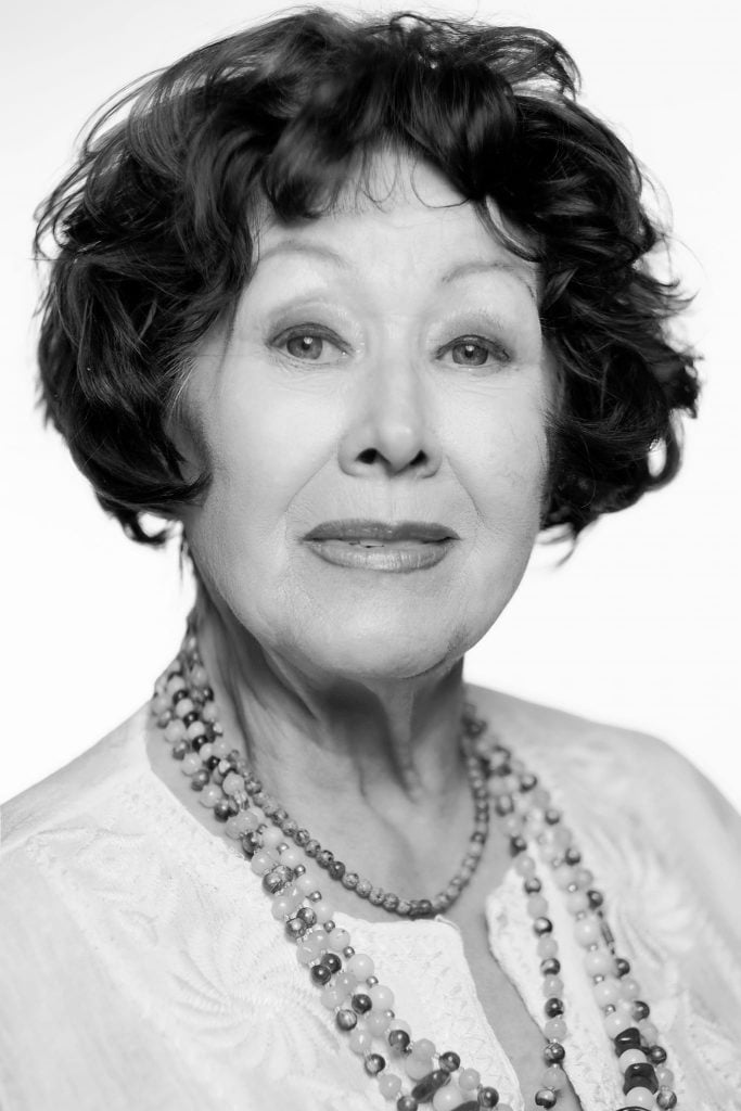 Внаслідок ракетного удару в Харкові померла заслужена артистка України Вікторія Тимошенко