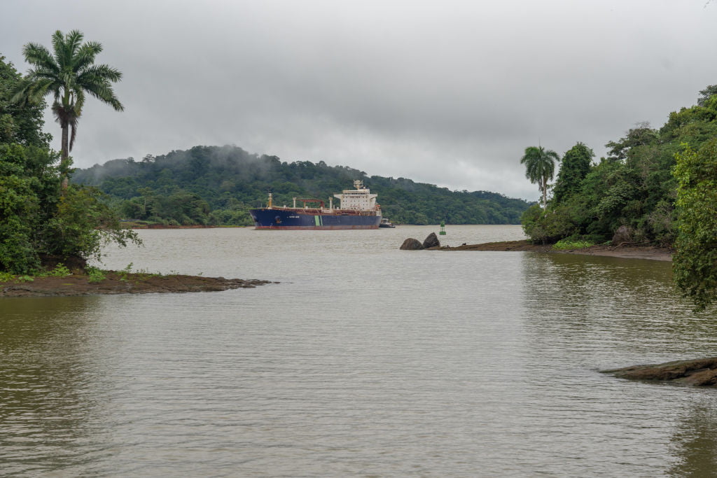 Порятунок Панамського каналу від пересихання займе 6 років 
