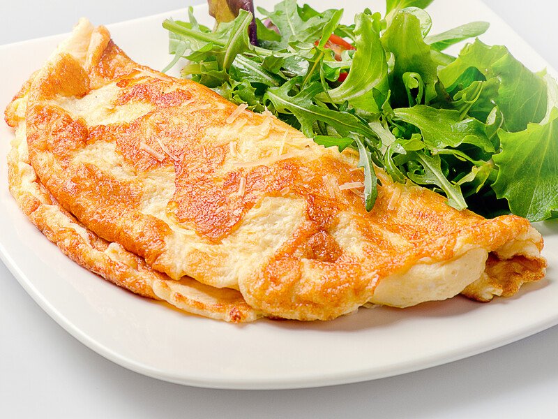 Якщо ви це зробите, омлет вийде дуже соковитим. Кулінарний лайфхак