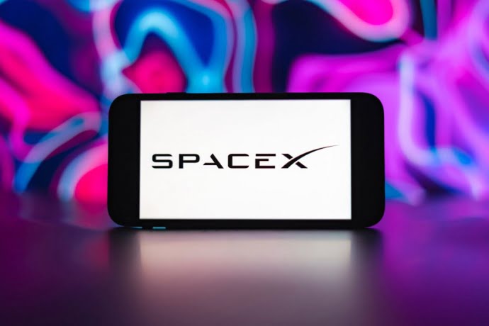 SpaceX звинуватили в незаконному звільненні співробітників за критику Маска SpaceX звинуватили в незаконному звільненні співробітників за критику Маска