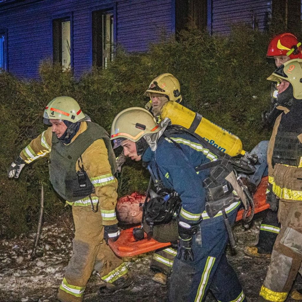 росія цілеспрямовано вдарила по готелю у Харкові