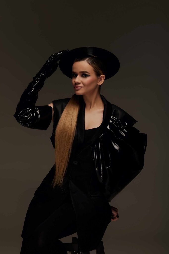 Співачка SOWA презентує перший трек нового альбому та оголошує про зміну стилю музики