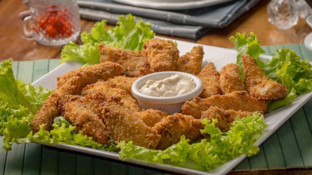 Домашній фастфуд: два рецепти курячих нагетсів