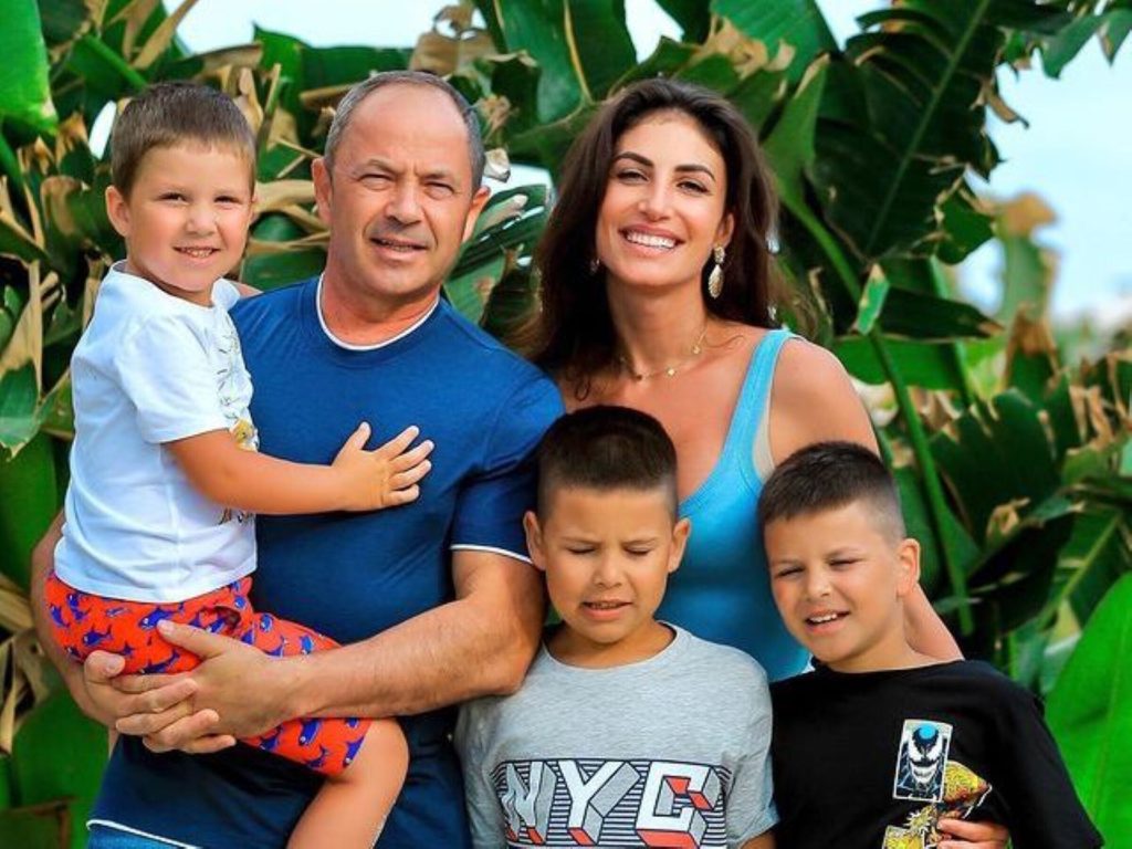 39-річна дружина 64-річного Тігіпка повідомила про вагітність 39-річна дружина 64-річного Тігіпка повідомила про вагітність