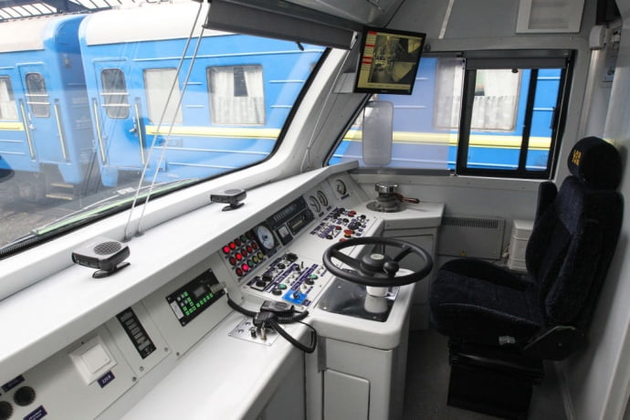 Заощаджені УЗ 800 мільйонів бюджетних коштів підуть на ремонт автодоріг