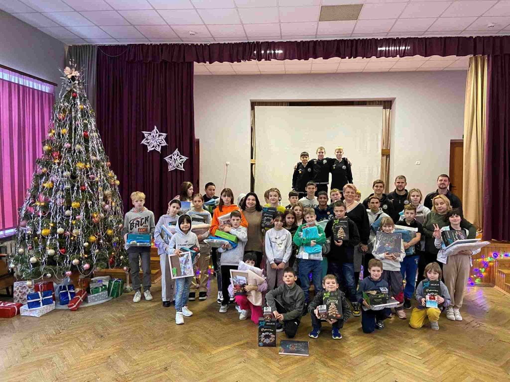 Співпраця «FENIX CHARITY» та БФ «Діти дітям» — це більше ніж благодійність Співпраця «FENIX CHARITY» та БФ «Діти дітям» — це більше ніж благодійність