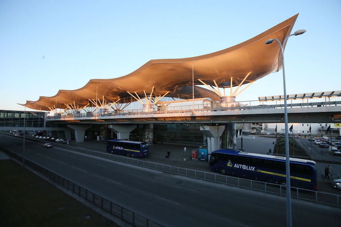 Україна проводить консультації з регуляторами ЄС та США щодо відкриття повітряного простору - Кубраков Україна проводить консультації з регуляторами ЄС та США щодо відкриття повітряного простору - Кубраков