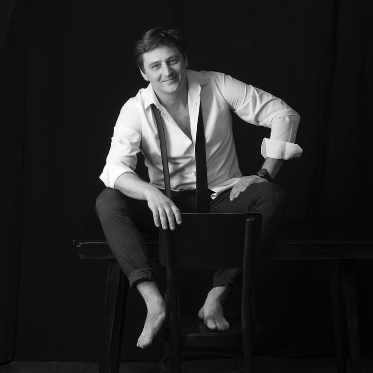 «Славетний Франко, виявляється був не один»: дивовижно щире інтерв’ю В’ячеслава Довженка — головного актора нового українського байопіку