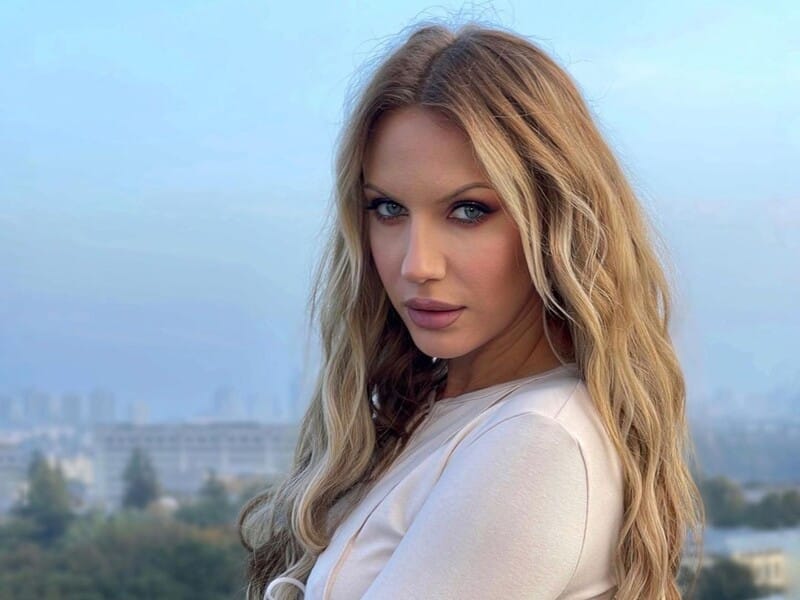 Нікітюк знялася топлес. Як відреагували українські знаменитості на відверте фото ведучої в мережі