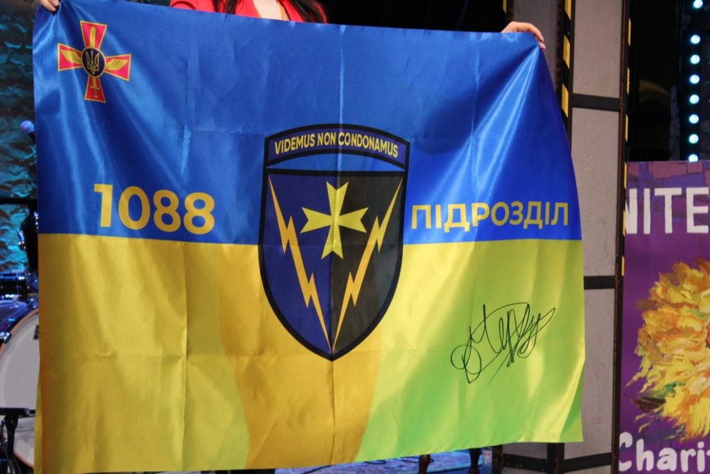 Артисти українського Євробачення та українські дизайнери об'єдналися у творчі колаборації заради допомоги нашим захисникам на Charity Party “Об'єднані мрією”