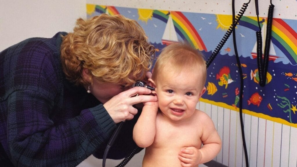 Глухій людині повернули слух: на Вінничині вперше виконали кохлеарну імплантацію