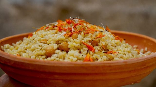 Як приготувати смачний плов у мультиварці: простий рецепт