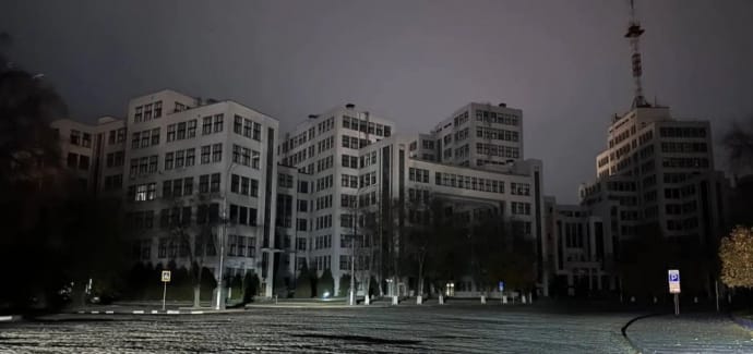 У Харкові вимушені повернутись до погодинних відключень світла