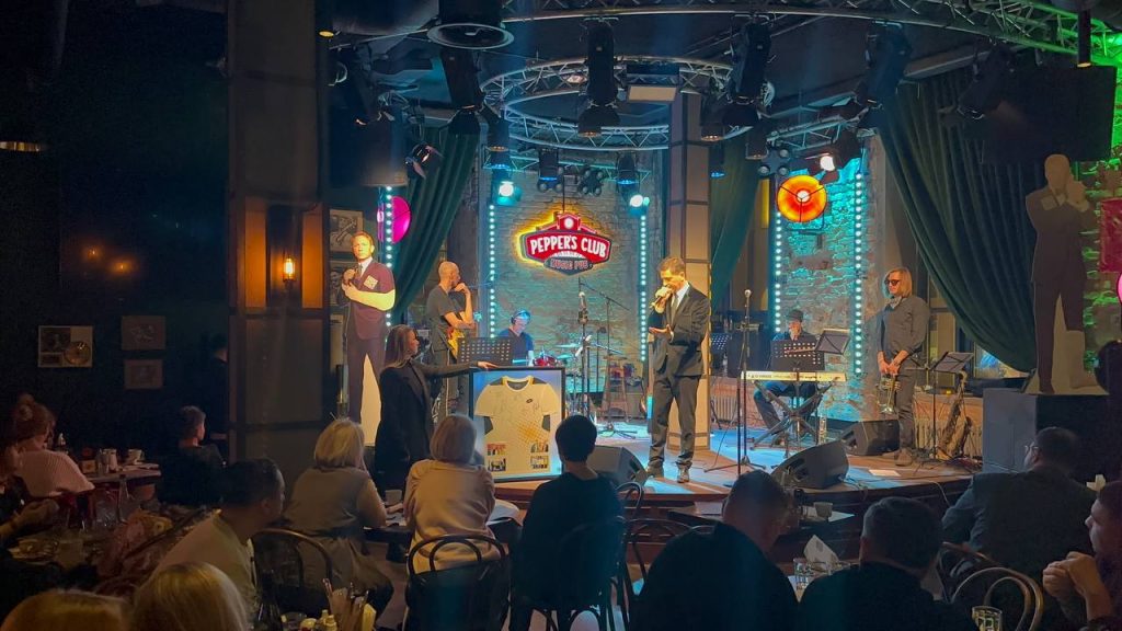 «Не ампутуй - врятуй»: У Києві на благодійному аукціоні збирали кошти на операції захисникам