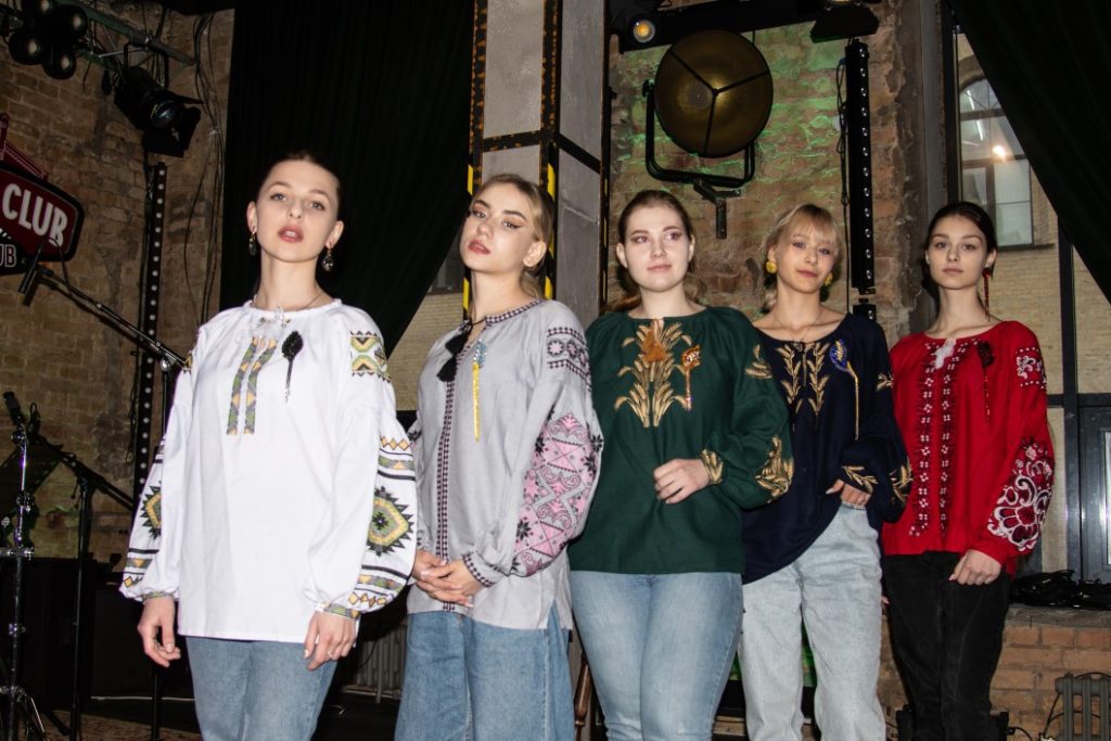 Артисти українського Євробачення та українські дизайнери об'єдналися у творчі колаборації заради допомоги нашим захисникам на Charity Party “Об'єднані мрією”