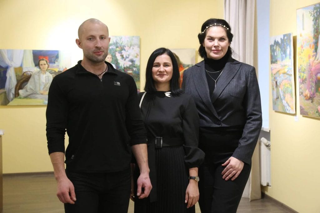 «Зі світлом на шляху»: в Історичному музеї КЗ КОР "Вишгородський історико-культурний заповідник" відкрилась виставка картин Владислава Задворського