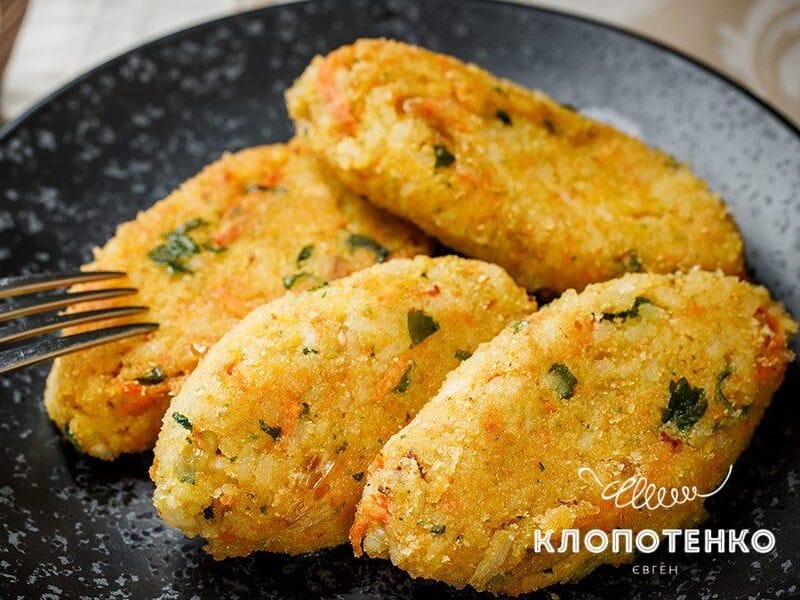 "Чудові як на обід, так і на вечерю". Рисові пісні котлети. Рецепт