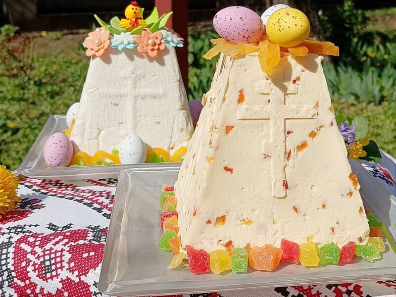 Така паска вийде в кожного. Рецепт із сиру, сметани й вершкового масла