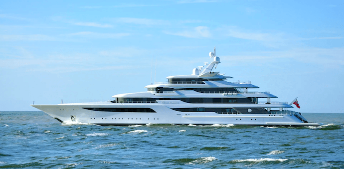 Три світові аукціонні будинку виявили зацікавленість у реалізації яхти Медведчука