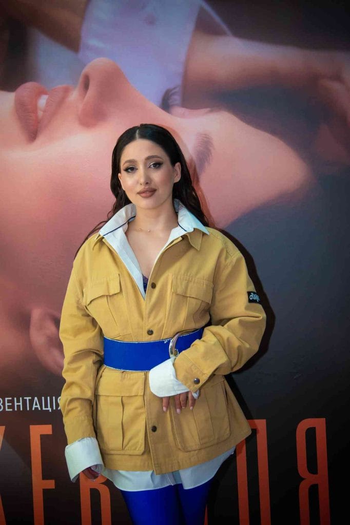 Українська співачка з грузинським корінням NATíYA презентувала нове музичне відео на пісню “Божевілля”