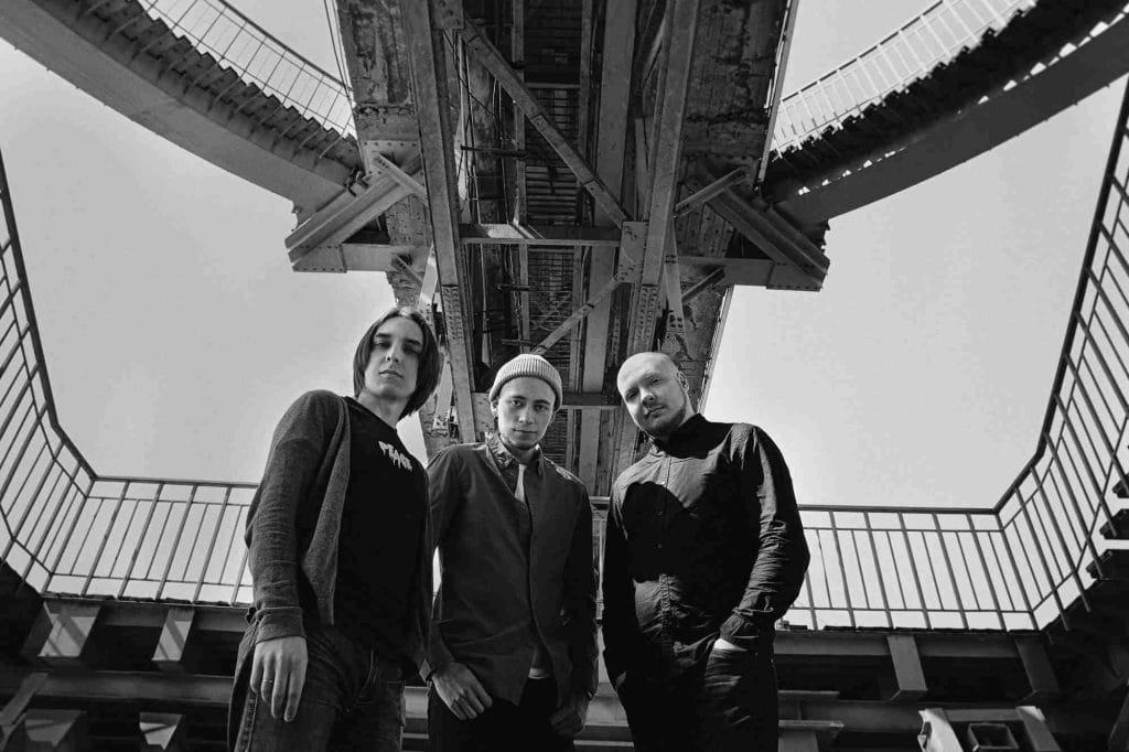 Vibe Trio — Surveyor 4: трек-спомин від полеглого талановитого музиканта та захисника України Vibe Trio — Surveyor 4: трек-спомин від полеглого талановитого музиканта та захисника України