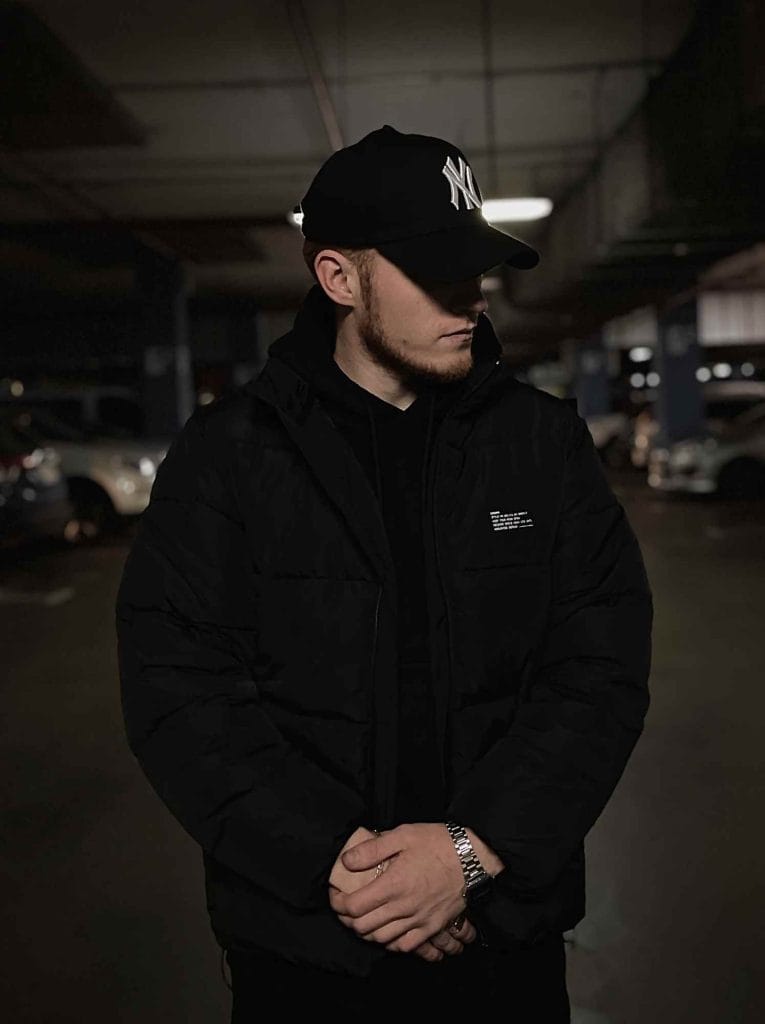 Суперфіналістка шоу «Голос країни» STASYA та виконавець Agape презентують спільний трек “Капітан”