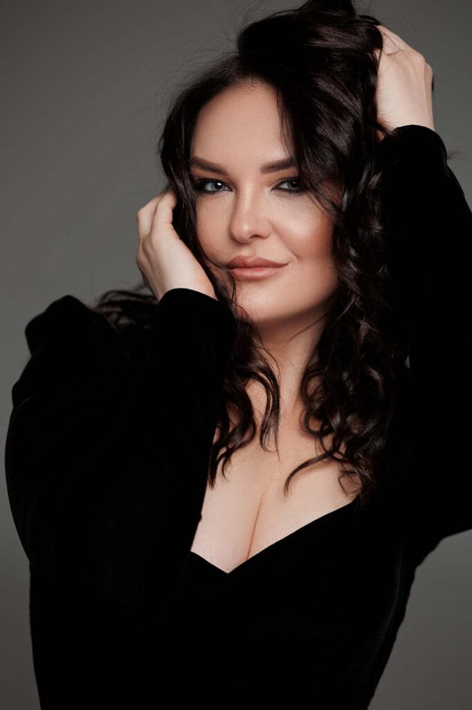 Співачка YATSUTA закликає насолоджуватися