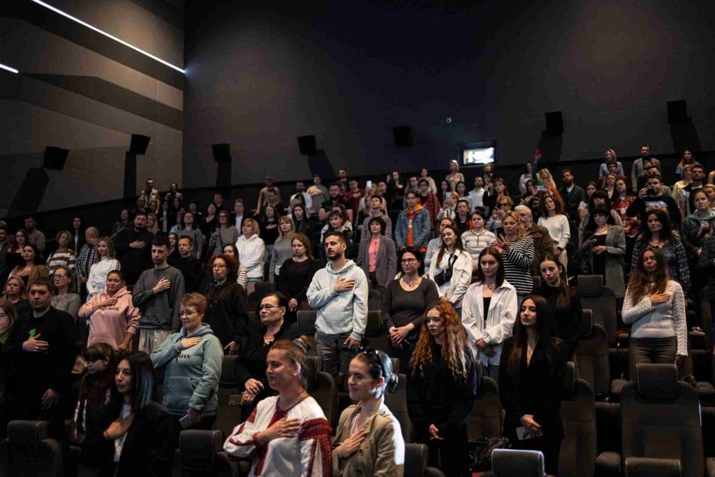 Алан Бадоєв та Олександр Єгоров акцентували увагу на незламності українців під час спецпоказу фільму «Довга доба» у Києві