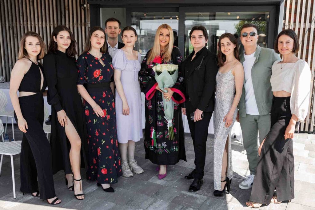 Акторська школа «Фенікс» випустила перший благодійний акторський курс