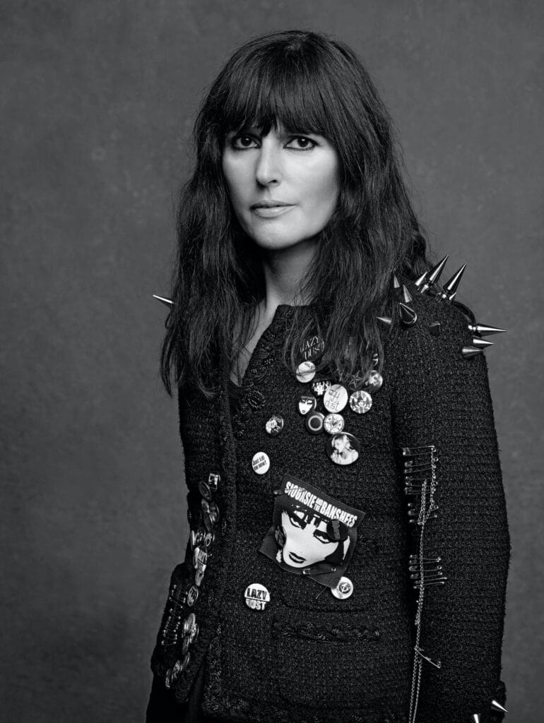 Креативна директорка Chanel Віржині Віар залишає бренд Креативна директорка Chanel Віржині Віар залишає бренд