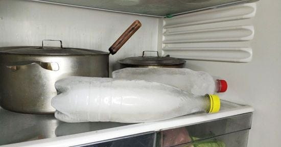 Відключення світла: як зберегти холод та продукти в холодильнику