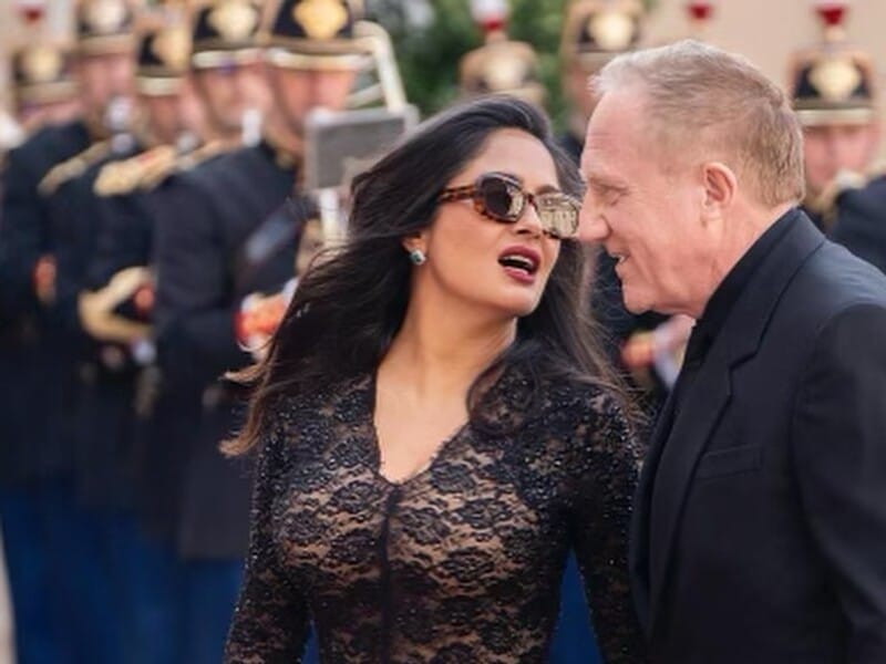 Гаєк показала свій образ для офіційного заходу Гаєк показала свій образ для офіційного заходу