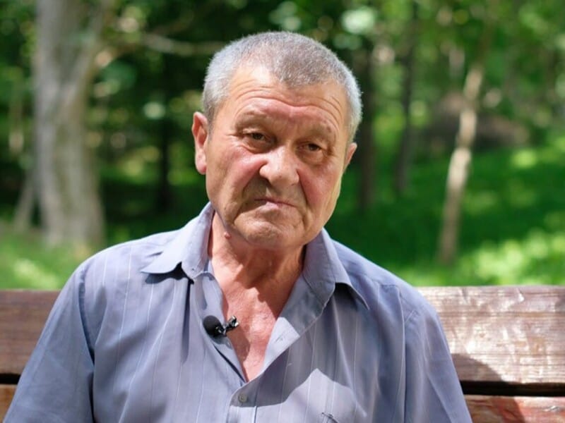 "Вагома допомога". Важкопоранений житель Херсона пройшов курс реабілітації від Фонду Ріната Ахметова