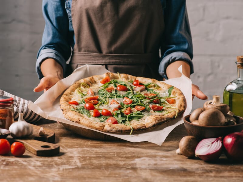 Піца з п'яти інгредієнтів без замішування тіста. Рецепт від Хіменеса-Браво
