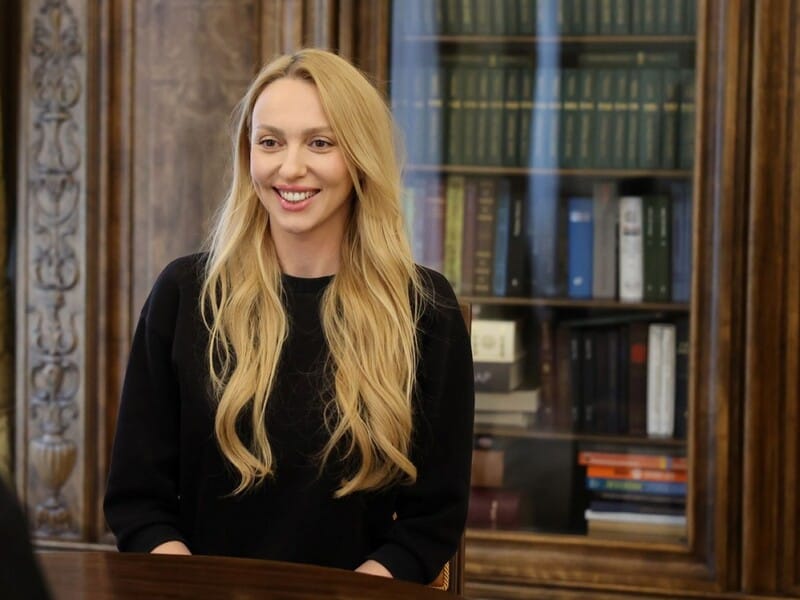 "У мене такого тата не було! Ти і мені трошки тато". 45-річна Полякова публічно звернулася до свого чоловіка, який старший за неї на 17 років