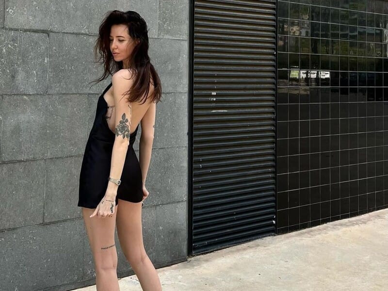 Муіньо зняла Дорофєєвій кліп на її нову авторську пісню про "найвідвертіші жіночі почуття". Відео