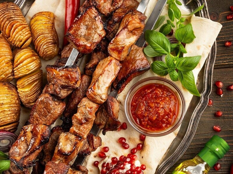 "Цей маринад підійде як для свинини, так і для курки". Універсальний рецепт від Глінської