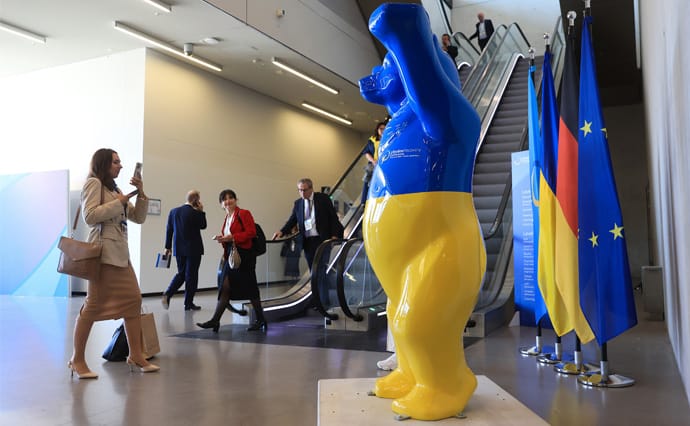 Від допомоги до інвестицій один крок. Що просив і що отримав Київ на конференції в Берліні