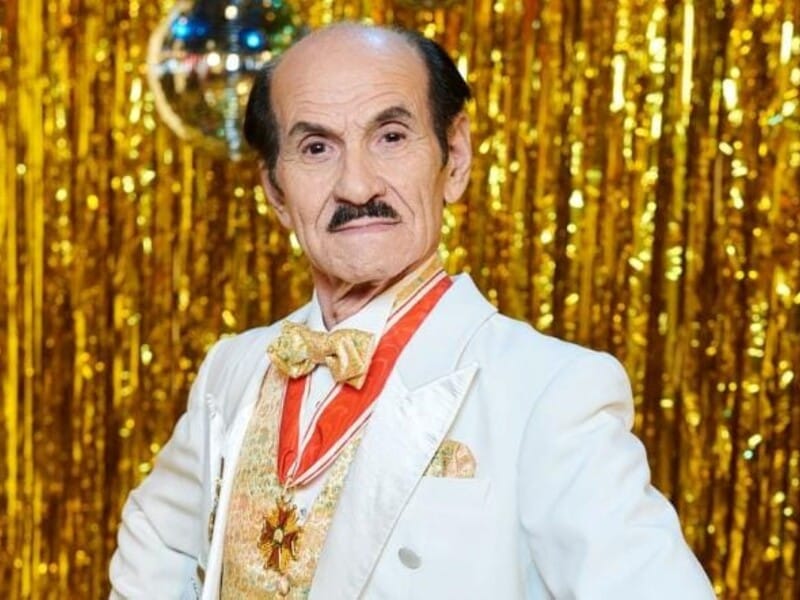 "Я не розумію, як таке може бути?!" Блогер показав, у якому стані могила Чапкіса за три роки після його смерті. Відео