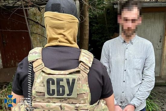 Готували серію терактів: в Одесі затримали двох агентів ФСБ, які планували спалювати авто ЗСУ