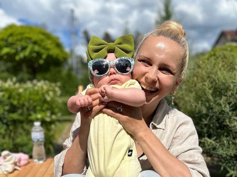 "Світлий процес". 42-річна Ребрик показала, як годує дитину грудьми "Світлий процес". 42-річна Ребрик показала, як годує дитину грудьми