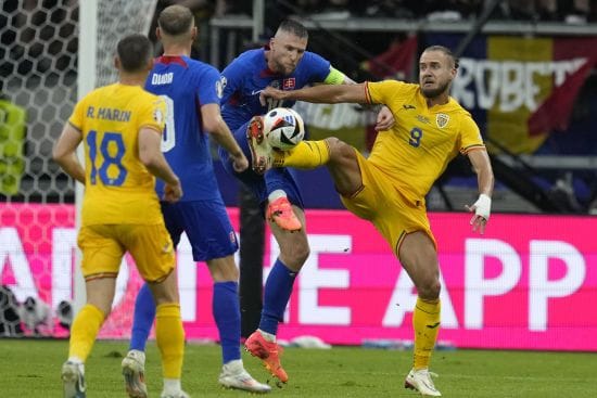Словаччина та Румунія розписали нічию, вийшовши з групи України до 1/8 фіналу Євро-2024 (відео)