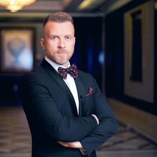 Антін Мухарський розповів, як марно намагався зустрітися з дітьми від путіністки Сніжани Єгорової