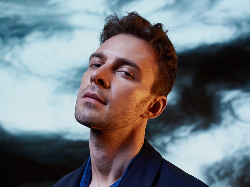 Макс Барських презентував нову версію пісні "Замало". Відео Макс Барських презентував нову версію пісні "Замало". Відео