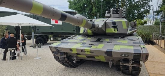 Дистанційно керована зброя і багаторівневий захист: Німеччина продемонструвала свій найновіший танк